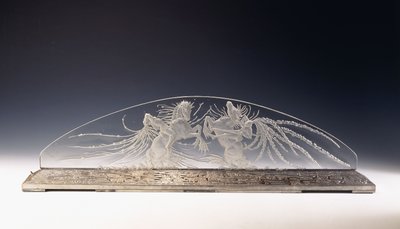 两个骑士；难得的玻璃灯具 作者 勒内·朱尔斯·拉利克