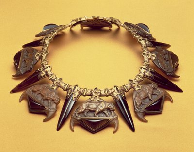 Tiger Necklace，c.1904（混合媒体） 作者 勒内·朱尔斯·拉利克
