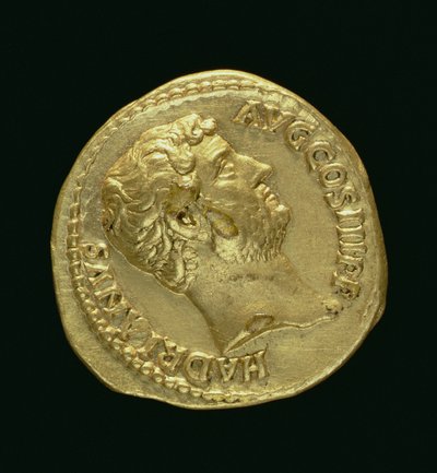 哈德良（公元117年 - 公元138年）的金牛座（正面）无头。 （金）铭文：HADRIANVS AVGUSTVS（反向见119153） 作者 Roman