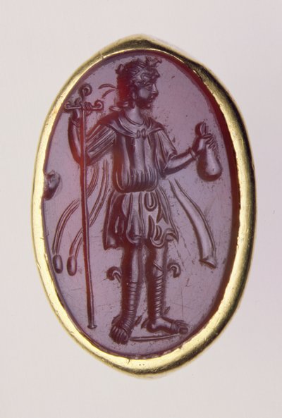镶嵌在金戒指上的凹版画，描绘年轻男性形象，公元前2世纪（金和沙特）。 作者 罗马罗马