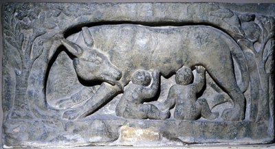 Lupercal 石灰岩中的浮雕（罗马一个洞穴的名称）：狼与 Romulus 和 Remus，Avenches 博物馆。 作者 罗马罗马