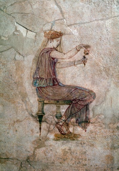 罗马艺术：女人坐在花瓶里倒香水壁画，公元 25 年出自 Villa della Farnesina（罗马艺术：女人在花瓶里倒香水，出自 Casa della Farnesina，公元 25 年）罗马，Palazzo Massimo alle Terme，国家罗马博物馆 作者 罗马罗马