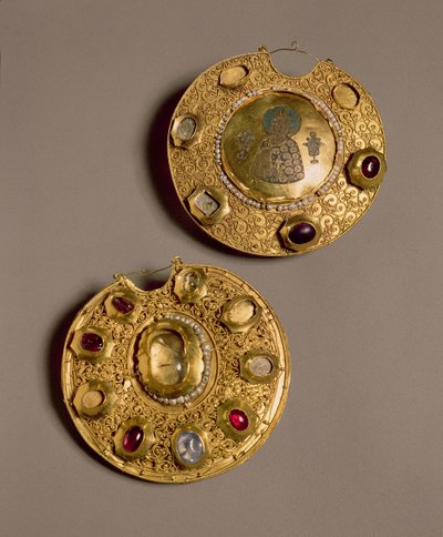 梁赞（Kolt Medallion），梁赞（金色珍珠，珐琅和宝石） 作者 Russian School