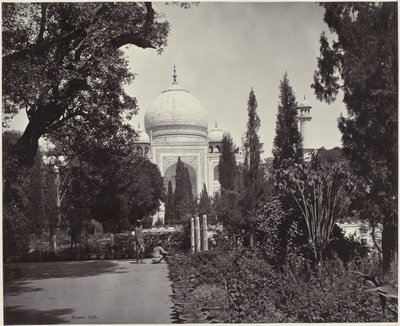泰姬陵及其花园景观
泰姬陵，来自花园（原标题）
泰姬陵（物体上的标题） 作者 塞缪尔·伯恩（艺术家签名）