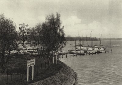 Wannsee (b/w photo) 作者 萨沙·斯通（Sasha Stone）