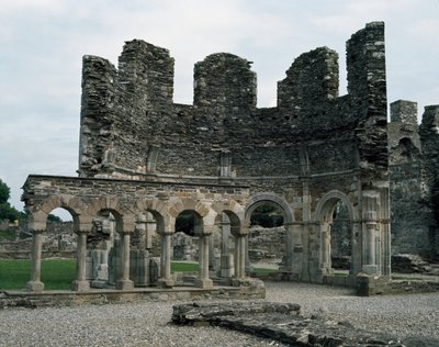 位于德罗赫达附近的Mellifont Abbey 作者 爱尔兰学校