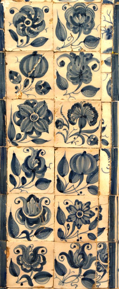 描绘各种花卉的面板，葡萄牙塔鲁卡（瓷砖） 作者 葡萄牙语学校