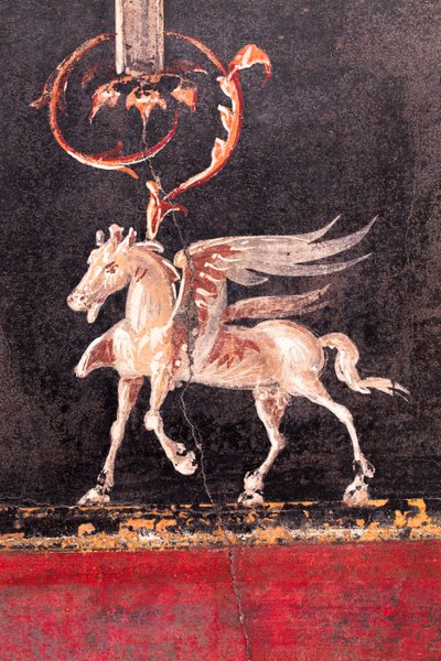 带有翼马（pegasi）的建筑装饰，赫库兰尼姆 作者 校园小说