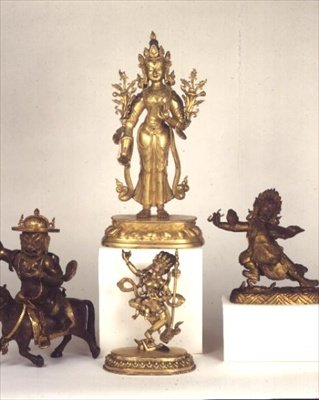 汉藏鎏金铜质帕德玛巴尼像；东藏鎏金铜质达坂多吉列巴像；汉藏西玛塔拉像；多色金刚瓦利像（铜质 作者 藏族学校