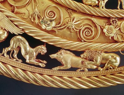 狮子和豹子攻击野猪，Tovsta Mohyla 金质胸章细节（金质） 作者 斯基泰人