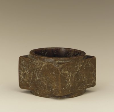 Cong (jade) 作者 Shang Dynasty Chinese School