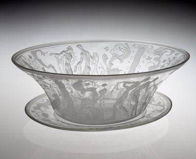 中心碗，设计于1920年，制成于1929年（玻璃） 作者 西门