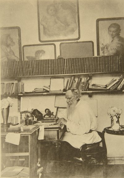 俄罗斯作家列夫·托尔斯泰（Leo Tolstoy），1890年代上班 作者 索菲亚·安德列夫纳（Sophia Andreevna Tolstaya）