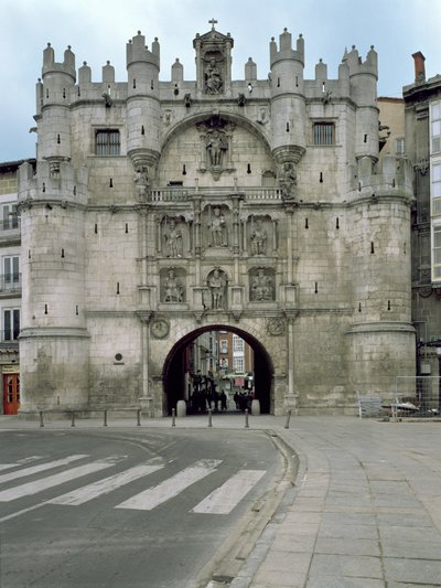 Arco de Santa Maria曾经是城墙的一部分 作者 西班牙语学校