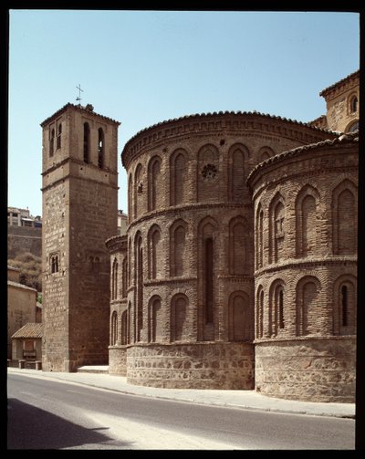 Art mudejar：13世纪西班牙托莱多的圣地亚哥·德·阿拉伯教堂的后殿 作者 西班牙语学校
