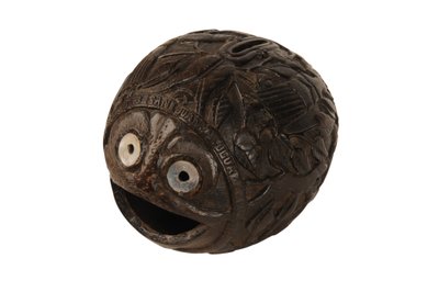 Carved coconut money box bugbear, Spanish Colonial, c.1800 (coconut) 作者 西班牙语学校