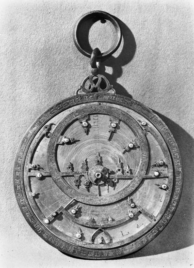 来自科尔多瓦的Moorish Astrolabe，1054（金属） 作者 西班牙语学校
