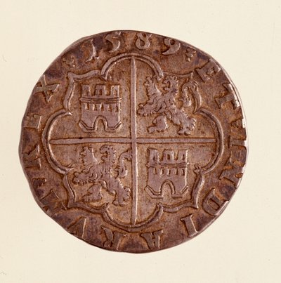 来自西班牙的银币（8 雷亚尔）：菲利普（Filippo 或 Philippe）二世统治时期（1556-1598 年）。 1589 直径 3,5 厘米那不勒斯，考古博物馆 作者 西班牙语学校