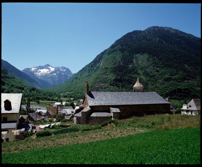 圣约翰教堂的景色，Arties（摄影） 作者 西班牙语学校