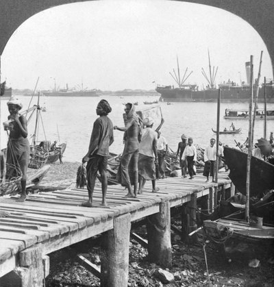 缅甸仰光，伊洛瓦底江上的登陆台，1908年 作者 立体声旅行社