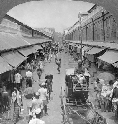 主要的本地市场街道之一，缅甸仰光，1908年 作者 立体声旅行社