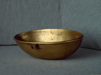 苏美尔文明：椭圆形金杯。 暗淡。 15 cm 巴格达，伊拉克国家博物馆 作者 苏美尔人苏美尔人