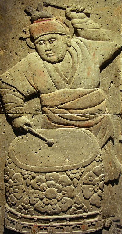唐代（618-907年）音乐家陶俑碑，发现于陕西省，西安碑林博物馆。摄影，Leonard de Selva，中国，2006年。 作者 唐代中文学校