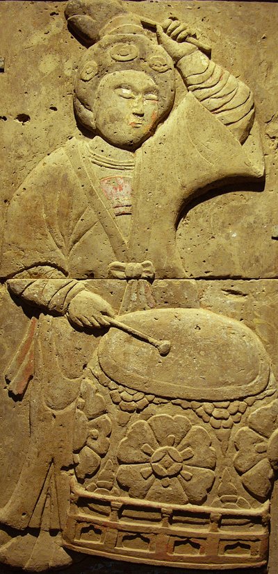 唐代（618-907年）音乐家陶俑碑，发现于陕西省，西安碑林博物馆。摄影，Leonard de Selva，中国，2006年。 作者 唐代中文学校