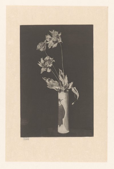 带有中国图案的花瓶里的花 法国巴黎 作者 Théodore Roussel（艺术家签名）