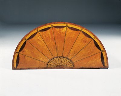 乔治三世时期的镶嵌半脱座便桶，约1760-79年（檀香木，a菜木和郁金香木） 作者 托马斯（attr.to）奇彭代尔