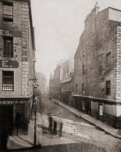 托马斯-安南（Thomas Annan）的《格拉斯哥的古老街道》（The Old Closes and Streets of Glasgow）。 作者 托马斯·安南