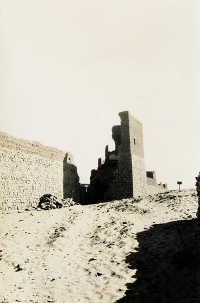 埃及阿斯旺圣西缅修道院，摄影师：Ugo Monneret de Villard 作者 乌戈·莫内雷·德·维拉德