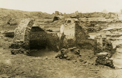 三叶形建筑，埃及 al-Fustat，摄影师：Ugo Monneret de Villard 作者 乌戈·莫内雷·德·维拉德