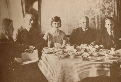 齐柏林飞艇上的一顿饭，飞越大西洋，1927年 作者 不明