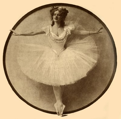 阿德琳·吉内（AdelineGenée），老派的精致芭蕾舞蹈家，1910年。 作者 不明
