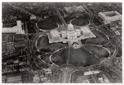 国会大厦，美国华盛顿特区的鸟瞰图，从齐柏林飞艇，1928年，1933年 作者 不明