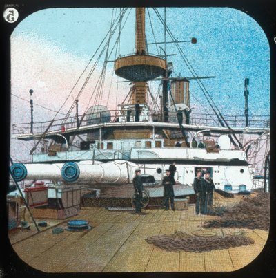 在发夹人之后-HMS Revenger，c1900。 作者 不明