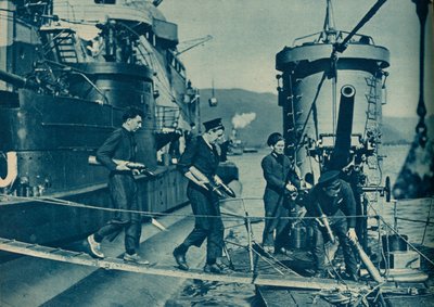 空中与海上力量在无敌和谐中的发展，1943-44年 作者 不明