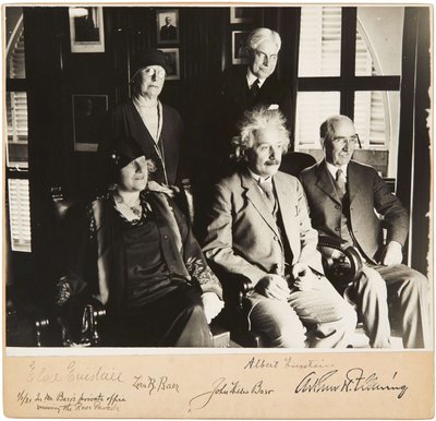 1931年1月1日，阿尔伯特和艾尔莎·爱因斯坦，约翰和洛拉·贝尔和亚瑟·弗莱明，帕萨迪纳，1931年1月1日。 作者 不明
