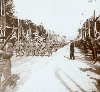 美国军队进军胜利大游行，法国巴黎，C1918-C1919 作者 不明
