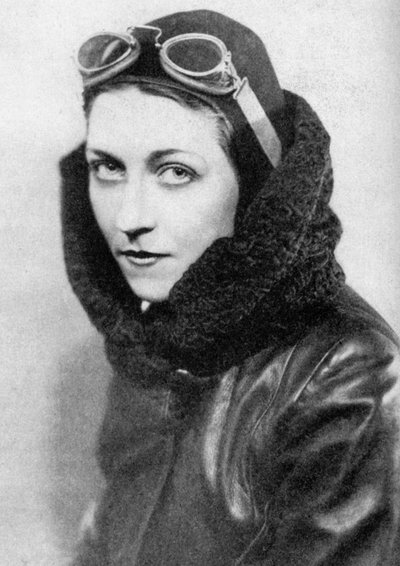 艾米·约翰逊（Amy Johnson），飞行员，1930年代1936年 作者 不明