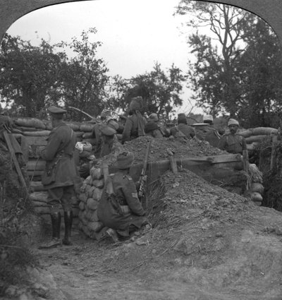 1900年代，由多格拉斯（Dogras）和印度骑兵机枪部队保持的先进战trench 作者 不明