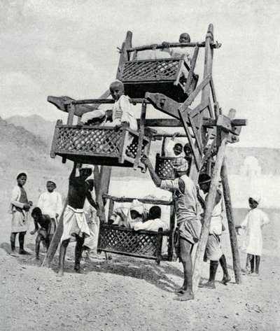 1922年，阿拉伯儿童享受大转轮 作者 不明