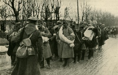 1915年3月，摄于Przemysl，奥地利囚徒，约c1920。 作者 不明