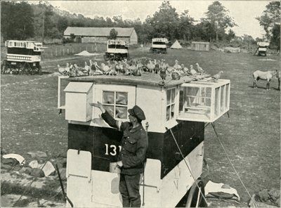 法国的英国陆军航空母鸽：马拉阁楼，1919年。 作者 不明