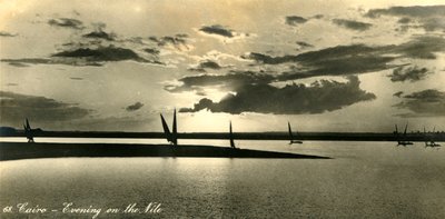 开罗-尼罗河上的傍晚，c1918-c1939。 作者 不明