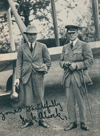 约翰·阿尔考克上尉和亚瑟·惠顿·布朗中尉，英国飞行员，c1919至1937年 作者 不明