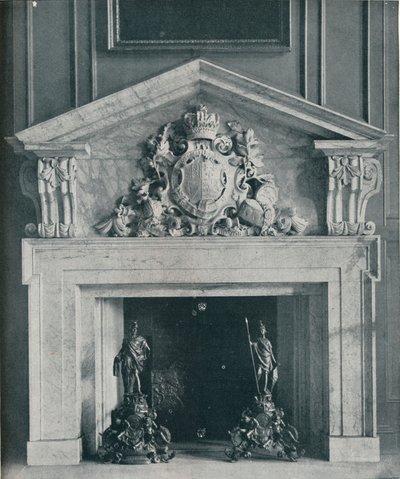 威廉·肯特（William Kent）1685-1748年雕刻的大理石烟囱。在汉普顿法院的公共餐厅， 作者 不明