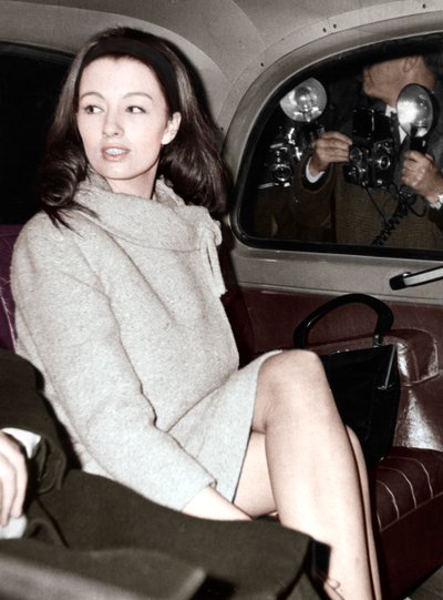克里斯汀·基勒（Christine Keeler）1963年抵达伦敦老贝利 作者 不明
