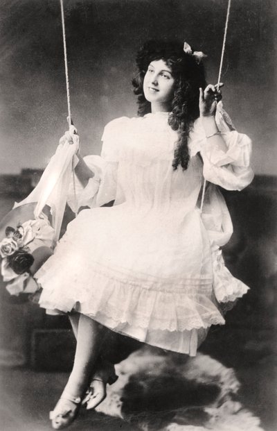 克里斯汀·雷诺（Christine Raynor），女演员，1907年 作者 不明